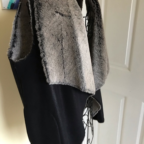 Marc New York by Andrew Marc Women's Black Faux Sherpa Vest Size Small - Picture 3 of 12